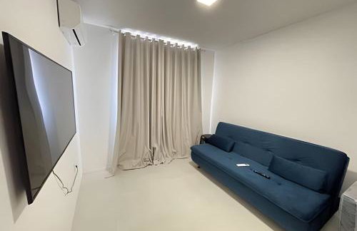 Imóvel Novo, 4 Quartos, Ar Condicionado em todos ambientes - Cond. Fechado - Guarajuba-BA - Foto 34