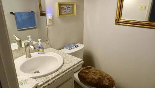 Historic Galveston Beach Cottage - Photo 3