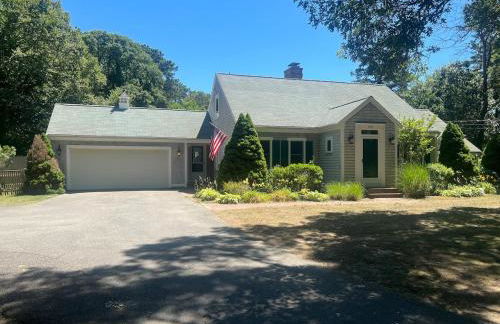 Perfect location! Minutes to beaches! Beach pass! - Foto 2