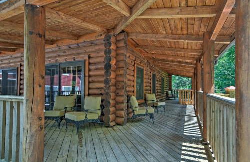 Family Friendly! Linville Cabin with Wraparound Deck - Foto 22