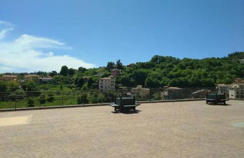 ALLOGGIO VIOLA nel CUORE DI SORIANO - Foto 15