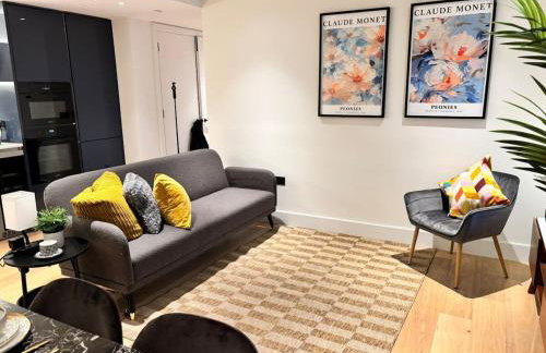 Luxury 2BR- Sleeps 5- Westfield Apartment- 3 min to station- Perfect for Families Shopping - Foto 25