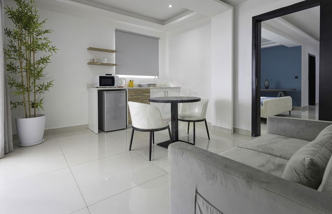 O'Beach Boutique Studios - Photo 33