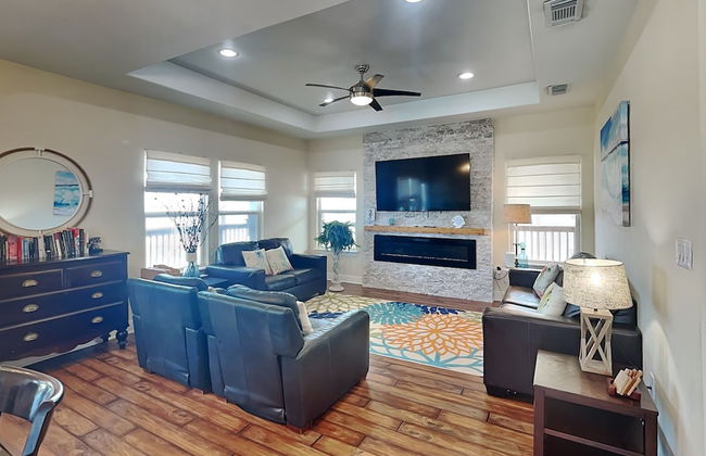 Surfside Sunshine - Photo 1