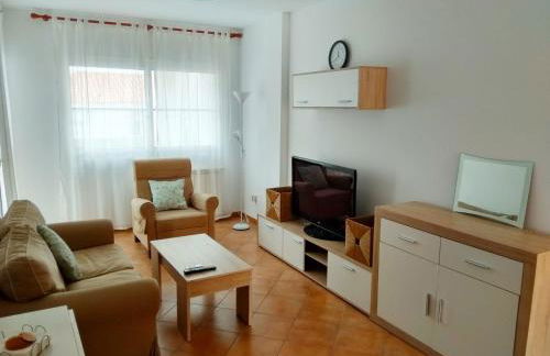 Islantilla-Apartamento con piscina y garaje en primera línea de playa - Foto 5