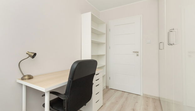 Gdansk Apartment With Desk by Renters - Foto 2, Habitación