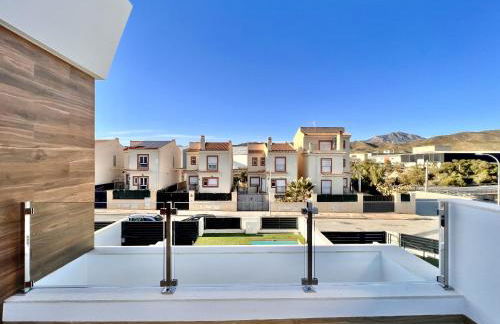 La Masion de Tout Seasonal Rental - Photo 42