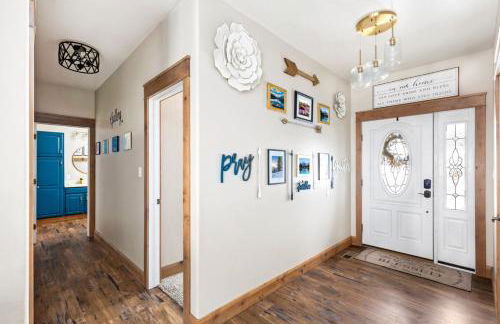 Great Falls Luxe Haven 4BR Gym Office and Hot Tub - Foto 4