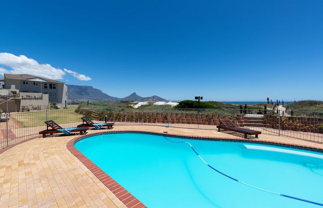 Lagoon Beach Penthouse - Photo 4