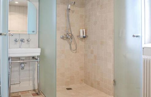 Amazing Home In Léognan With Sauna - Foto 54