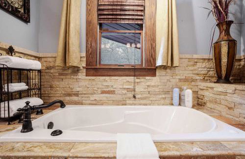 Liberty Lodge Pool & Hot Tub Game Room BBQ - Foto 38