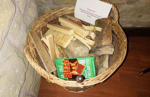 Pathways Holiday Cottage a Delightful 18th Century Stone Cottage in Derbyshire - Foto 23