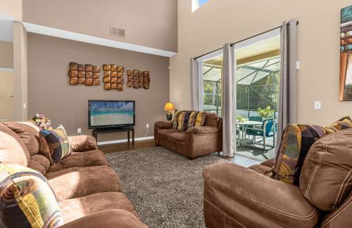 Upstay Home w Pool Hot Tub & Patio - Pet Friendly - Foto 12