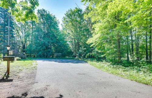 Dog-Friendly Park Falls Cottage with 5 Acres and Lake - Foto 32