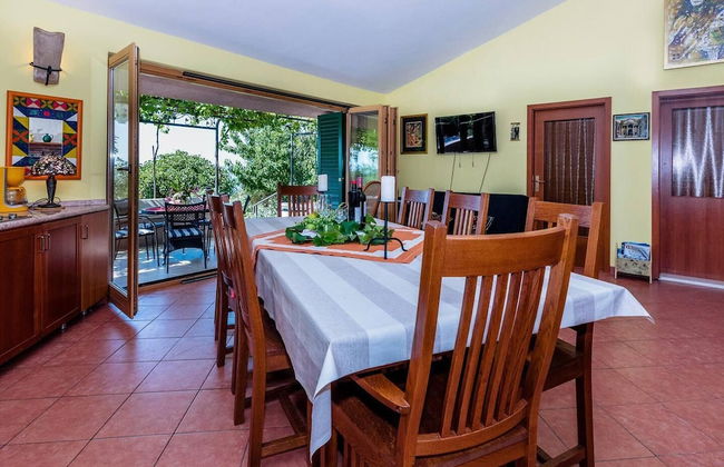 Villa Belezza Sleeps 8 With Pool - Foto 21