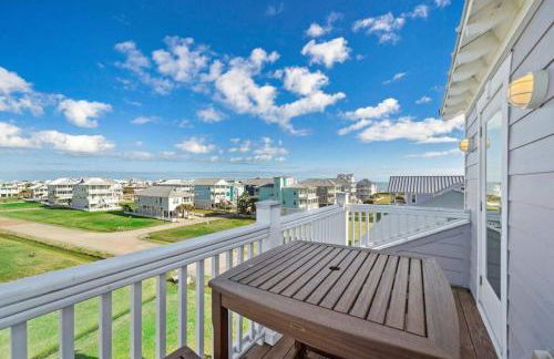 Picturesque beach house with plenty of room and amazing decks, close to beach - Foto 32