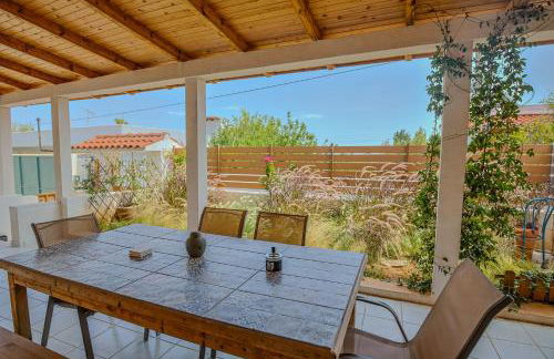 Peach Pine House - Escape Near City, Beach and Athens Airport - Foto 41