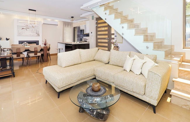 Luxurious 4-bedroom Villa With Private Pool in Kassandra, Halkidiki - Photo 14