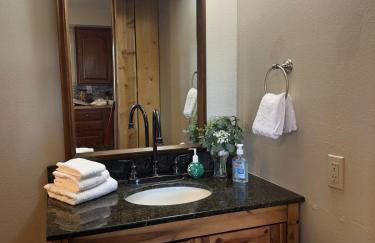 Cozy Rustic Retreat on a Horse Ranch with Stunning Pikes Peak Views and Serenity Minutes from Downtown Woodland Park - Foto 13