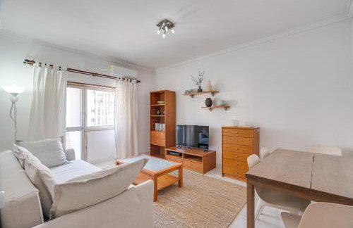 Hopstays - Almada Saudade - Photo 1