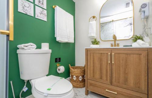 Emerald Luxe Lakeview 6 min to EPIC Universe - Foto 21