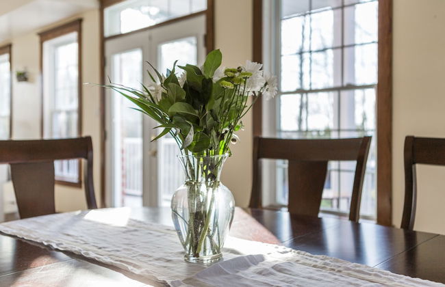 QuickStay Lake Simcoe Homestyle Cottage Private Beach - Foto 18