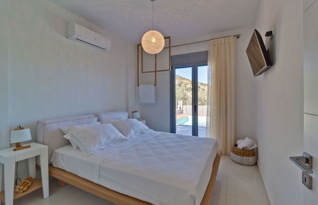 Asterios Villa - Photo 3