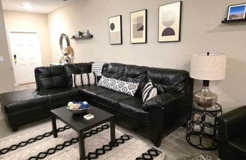 Relaxing Modern 3 BR Home - Queen Bd - North JAX - Foto 2