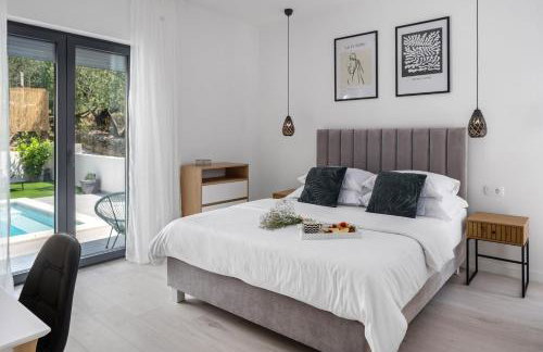 Apartment Gironi with Pool, Jacuzzi - Photo 22