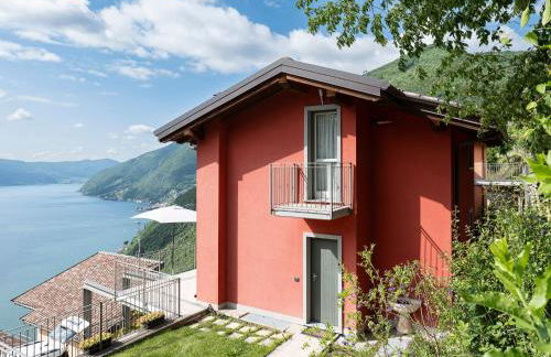 EnjoyIseoLake - La Villetta - Casa vacanze perfetta con giardino, vista lago e piscina - Photo 1