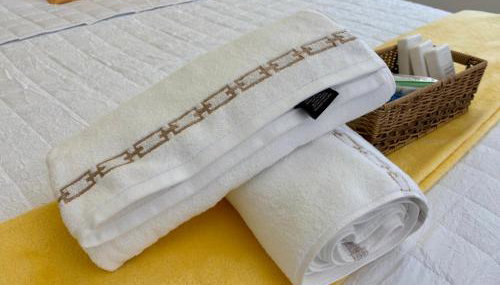 Route 66 Desert Retreat 3 Bedroom Home With Garden - Foto 2, towels