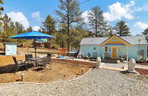 Timeless Pineview Cottage Hot Tub & Pet Friendly - Photo 36