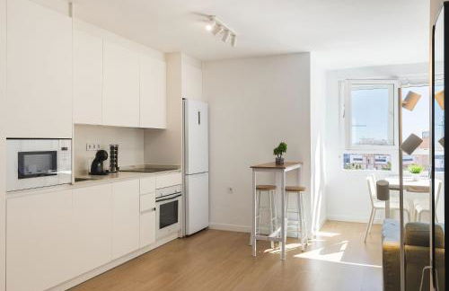 El Cable Apartament- A estrenar, apartamento céntrico y cerca de la playa - Photo 12