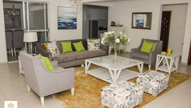 Coin salon dans le hall