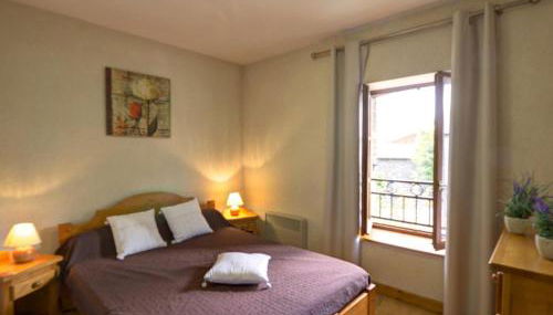 Gîte accueillant pour 7 pers avec cheminée et terrasse - FR-1-496-225 - Foto 2