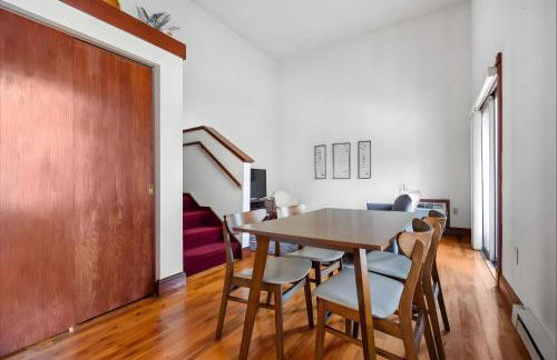 Jacuzzi 1BR loft with den and office-open concept - Foto 12