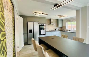 Luxury Homely Stay Near City Centre With Parking - Foto 32