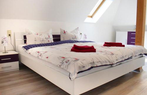 Ruhige FeWo mit eingezäunten Garten - familienfreundlich - Foto 8