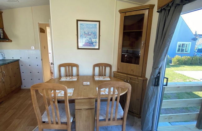 Charming two Bedroom Static Caravan in Whithorn - Photo 6