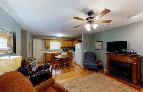 Scenic Solitude at Cabins in the Clouds - Foto 17