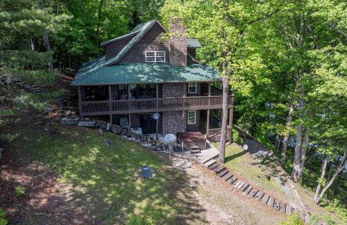 Lakefront Point Retreat on Nantahala Lake with Dock - Foto 35