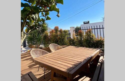 Kodu Lodge - spacious 2 storey coastal home with balcony, sea view, garden & BBQ - Foto 48