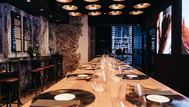 Comida o cena con maridaje en la vinoteca Jero Catedral - Foto 3, Comedor del restaurante Jero Catedral