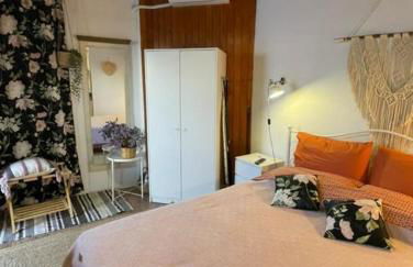 Sofia Skyros - Photo 1