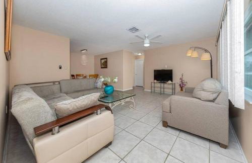 New Gem! Charming vacation home - Casa Y&V - Photo 12