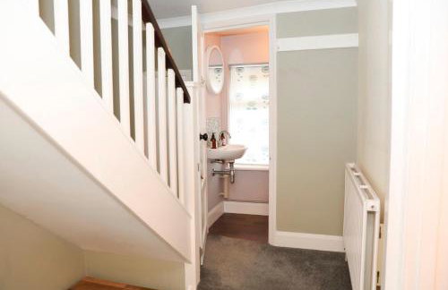 Hassocks Hideaway with Parking Garden - Foto 9