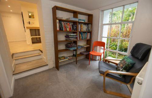 The Coach House - Photo 20