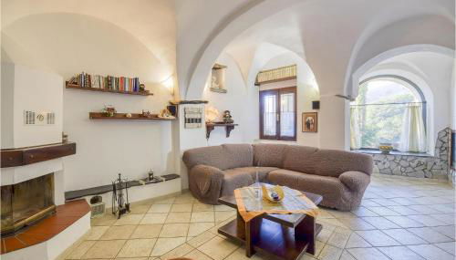2 Bedroom Awesome Home In Vado Ligure - Foto 3
