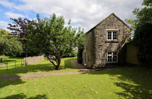 Manor Barn Cottage - Photo 25