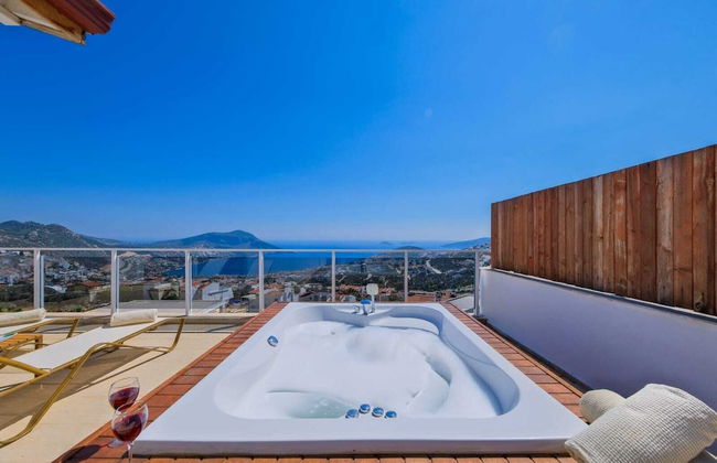 Villa Lumiere 3 Luxurious 5 bed Villa in Kiziltas Kalkan With sea Views - Photo 57